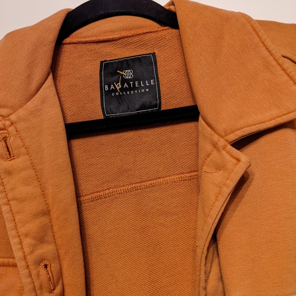 Orange shacket - Picture 2 of 3